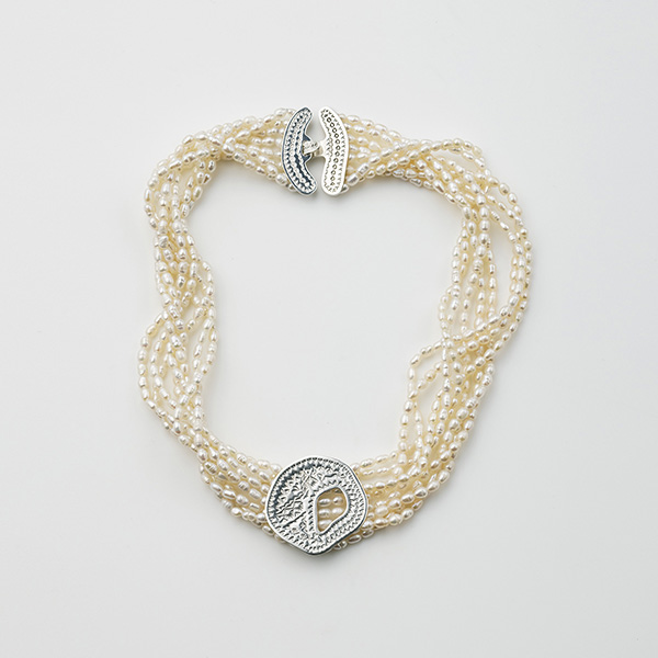 TEUCHI BABY PEARL NECKLACE