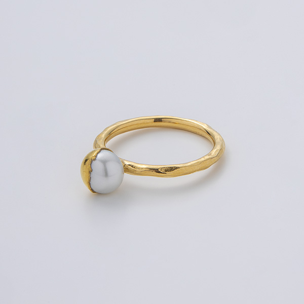 SMALL BAROQUE PEARL RING